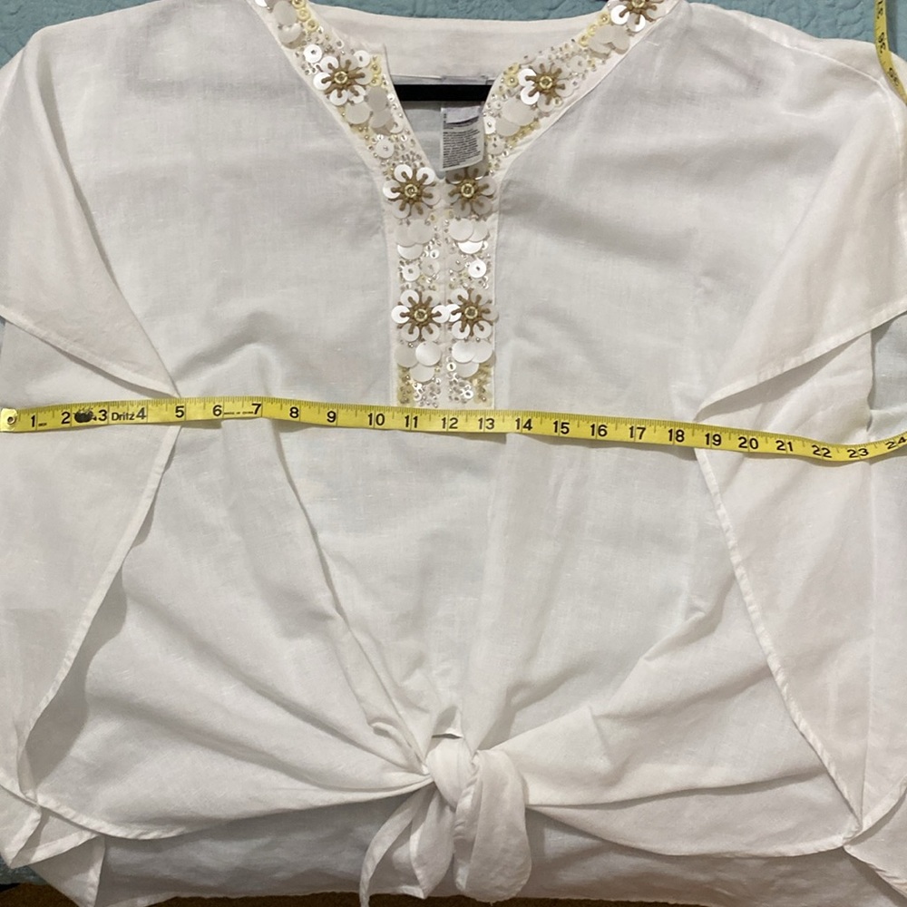 Chico’s Beaded Embellished Beach Linen top - Chico’s size 2 - Picture 3 of 6